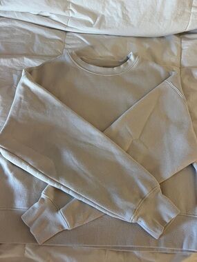 Soft Cream Crewneck Sweatshirt - Cozy Fleece Interior